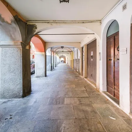 Apartment Portici Antichi Monolocale A 5 Min Dal Duomo Parma
